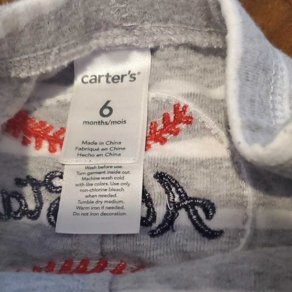🐻   Carter's Gray and White Striped All- Star PANTS